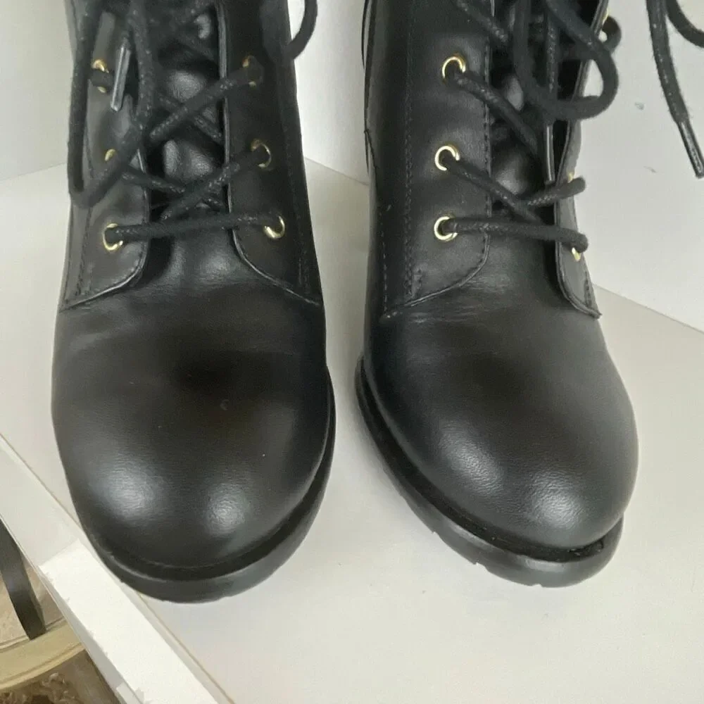 Betsey Johnson Alleexis Leather Lace Up Ankle Boots 7.5 Black